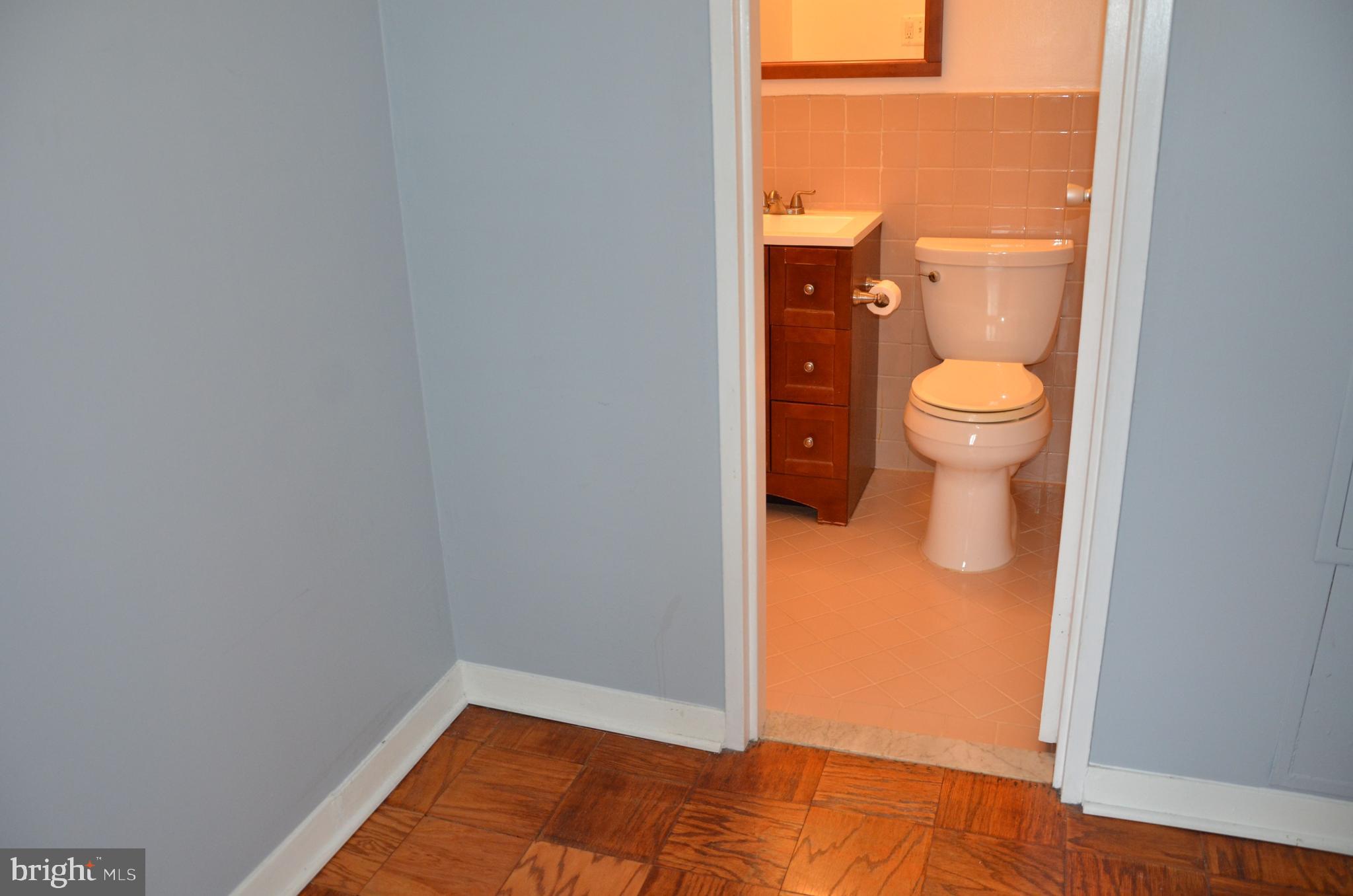 1900 Lyttonsville Road, Unit 1103 Silver Spring, MD 20910 - Photo 6 of 24