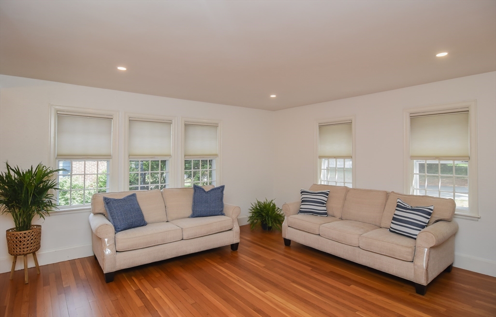 24 Bellevue Road Stoneham, MA 02180 - Photo 6 of 40