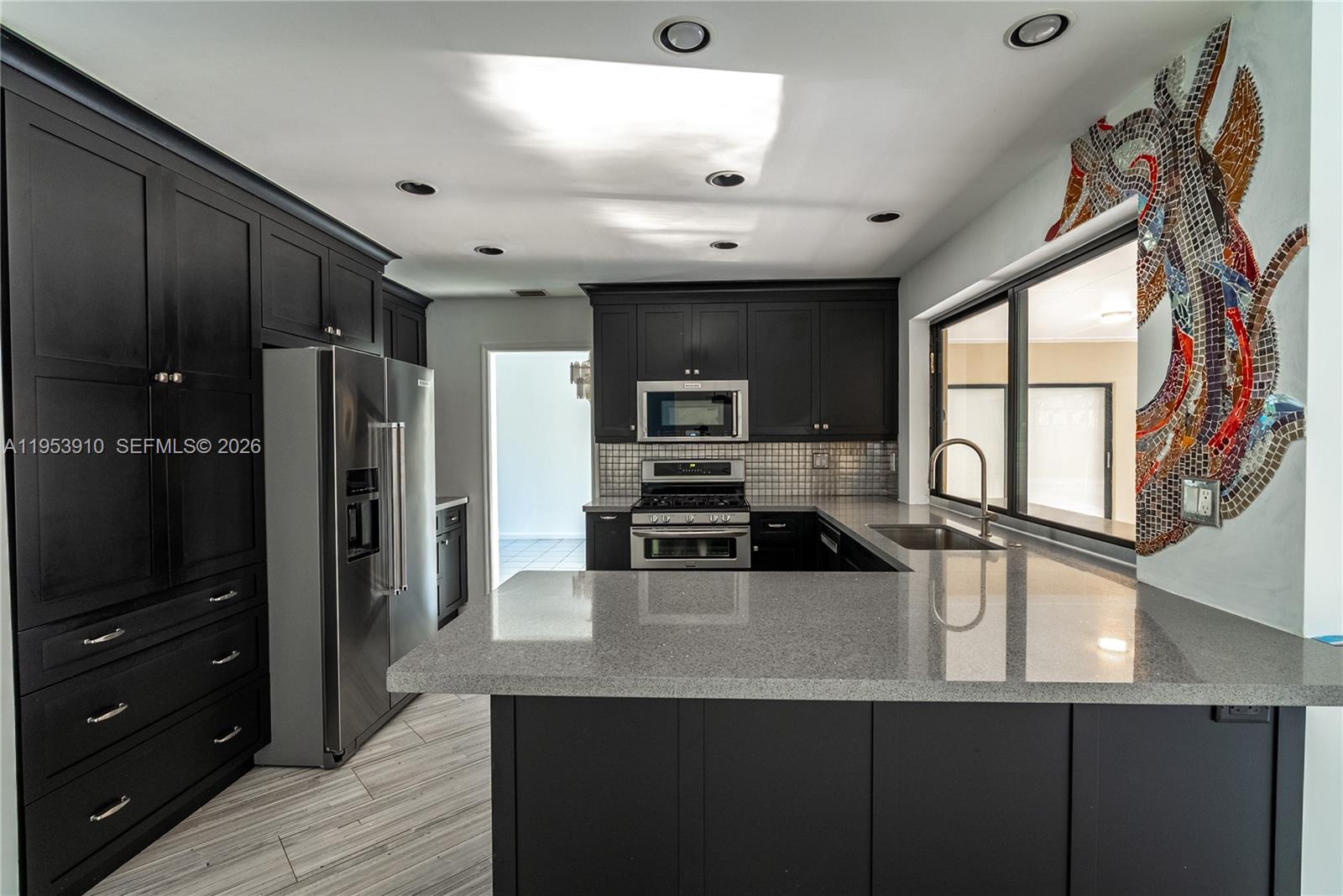 6371 Hutchinson Road Miami Lakes, FL 33014 - Photo 14 of 31