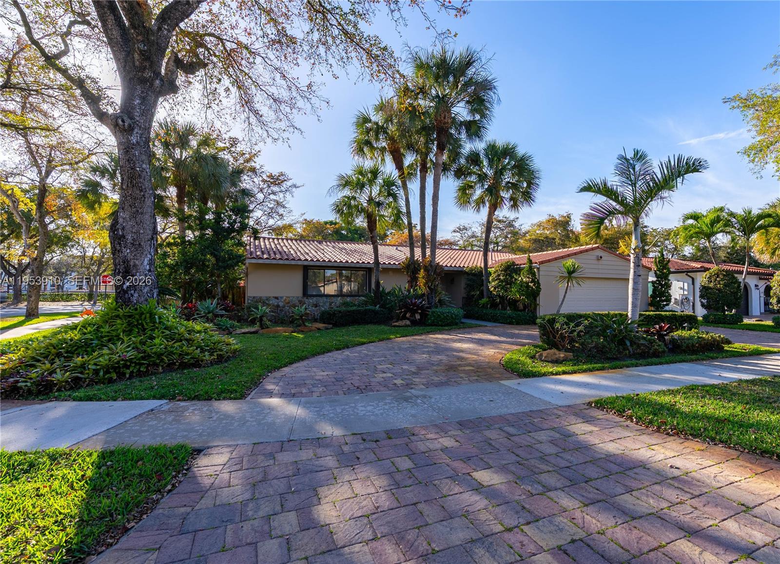 6371 Hutchinson Road Miami Lakes, FL 33014 - Photo 2 of 31