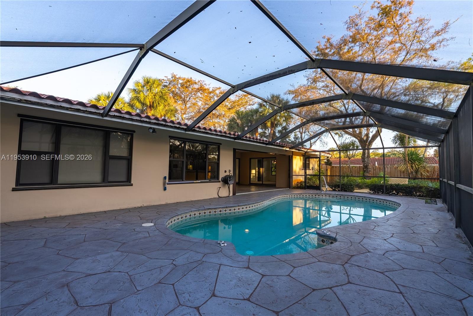 6371 Hutchinson Road Miami Lakes, FL 33014 - Photo 22 of 31