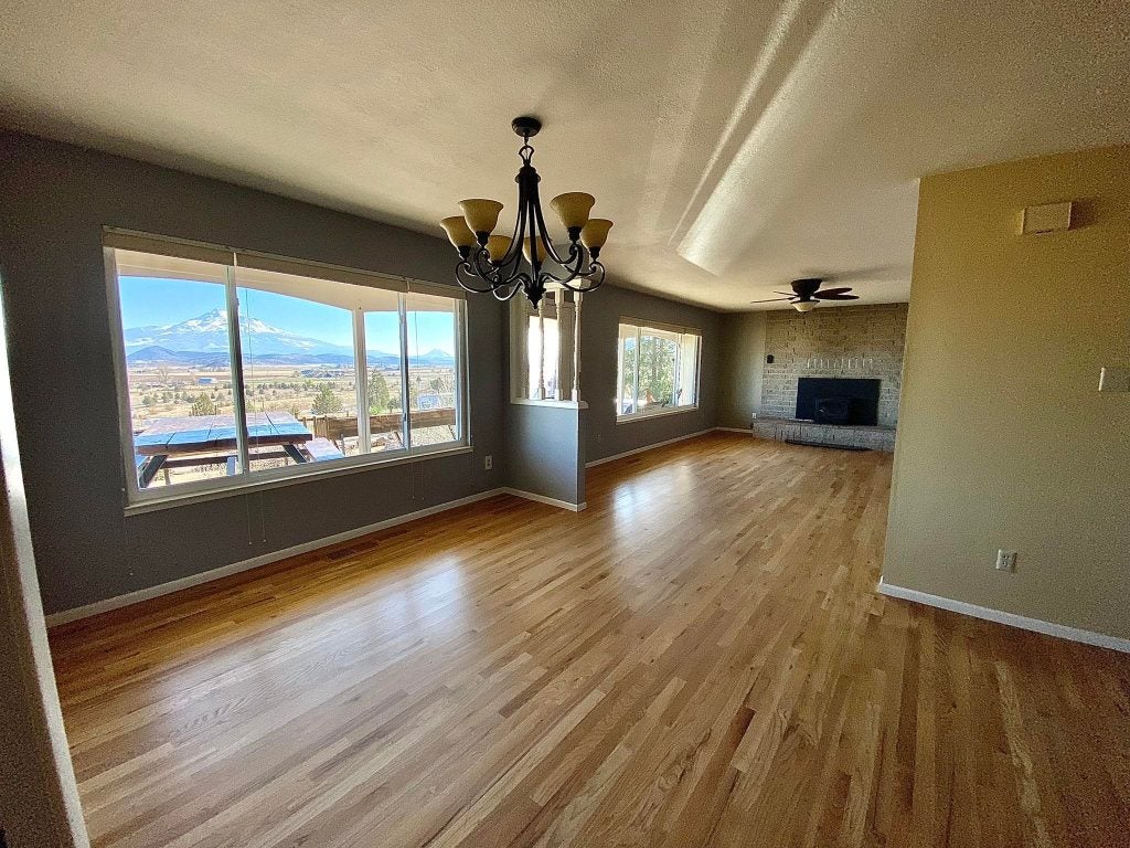 10239 Weber Road Grenada, CA 96038 - Photo 3 of 19 Gallery Image 3