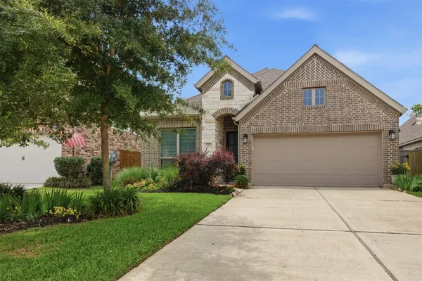 $395,000 | 627 Lost Maples Bend Lane, Conroe, TX 77304