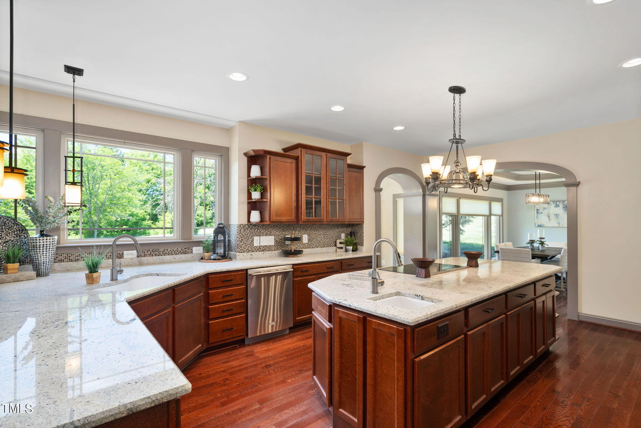 69-web-or-mls-82-james-rd