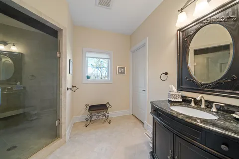 $750,000 | 1945 Badger Hollow, Unit 3428, Geneva, WI 53147