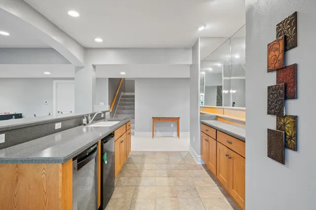 $750,000 | 1945 Badger Hollow, Unit 3428, Geneva, WI 53147