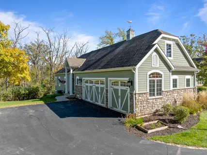 $750,000 | 1945 Badger Hollow, Unit 3428, Geneva, WI 53147