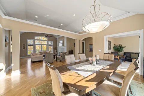 $750,000 | 1945 Badger Hollow, Unit 3428, Geneva, WI 53147