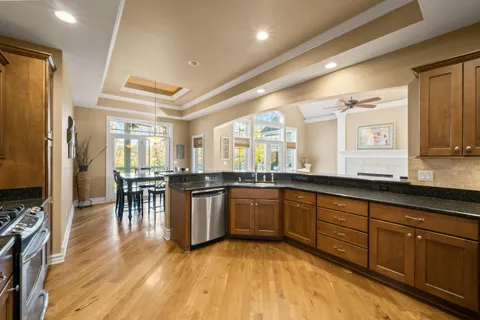 $750,000 | 1945 Badger Hollow, Unit 3428, Geneva, WI 53147