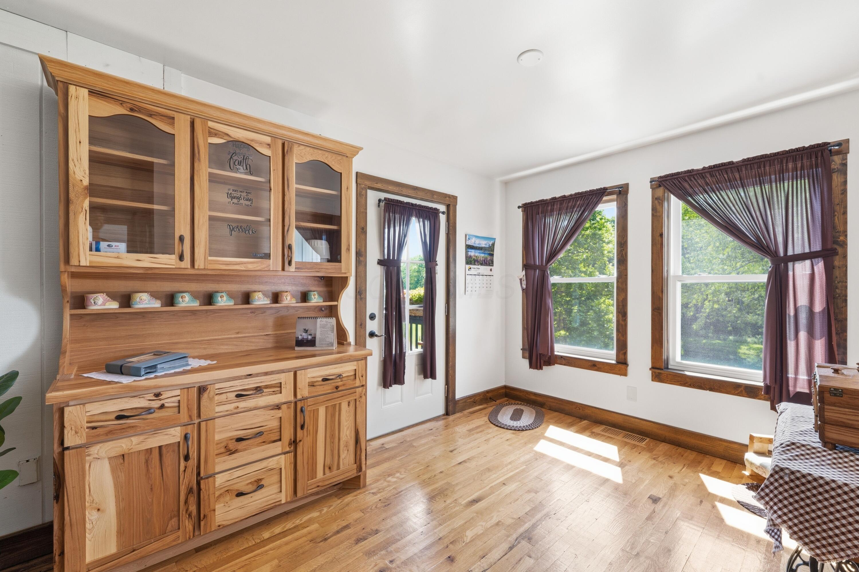 65087 Rowland Road Hamden, OH 45634 - Photo 55 of 65 Livingroom6