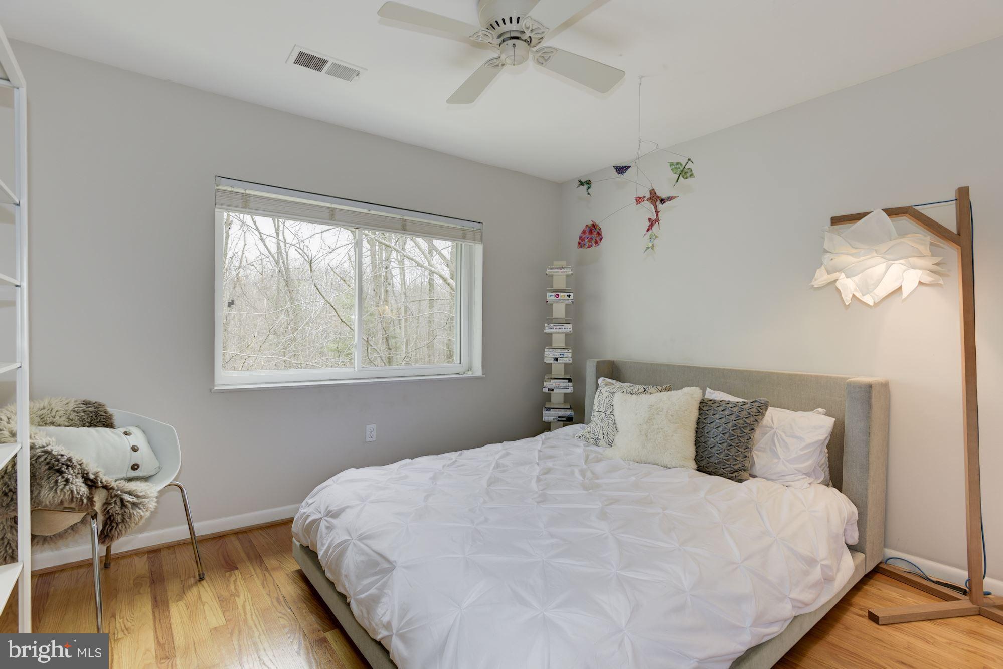 1511 Inlet Court Reston, VA 20190 - Photo 20 of 30 Bedroom