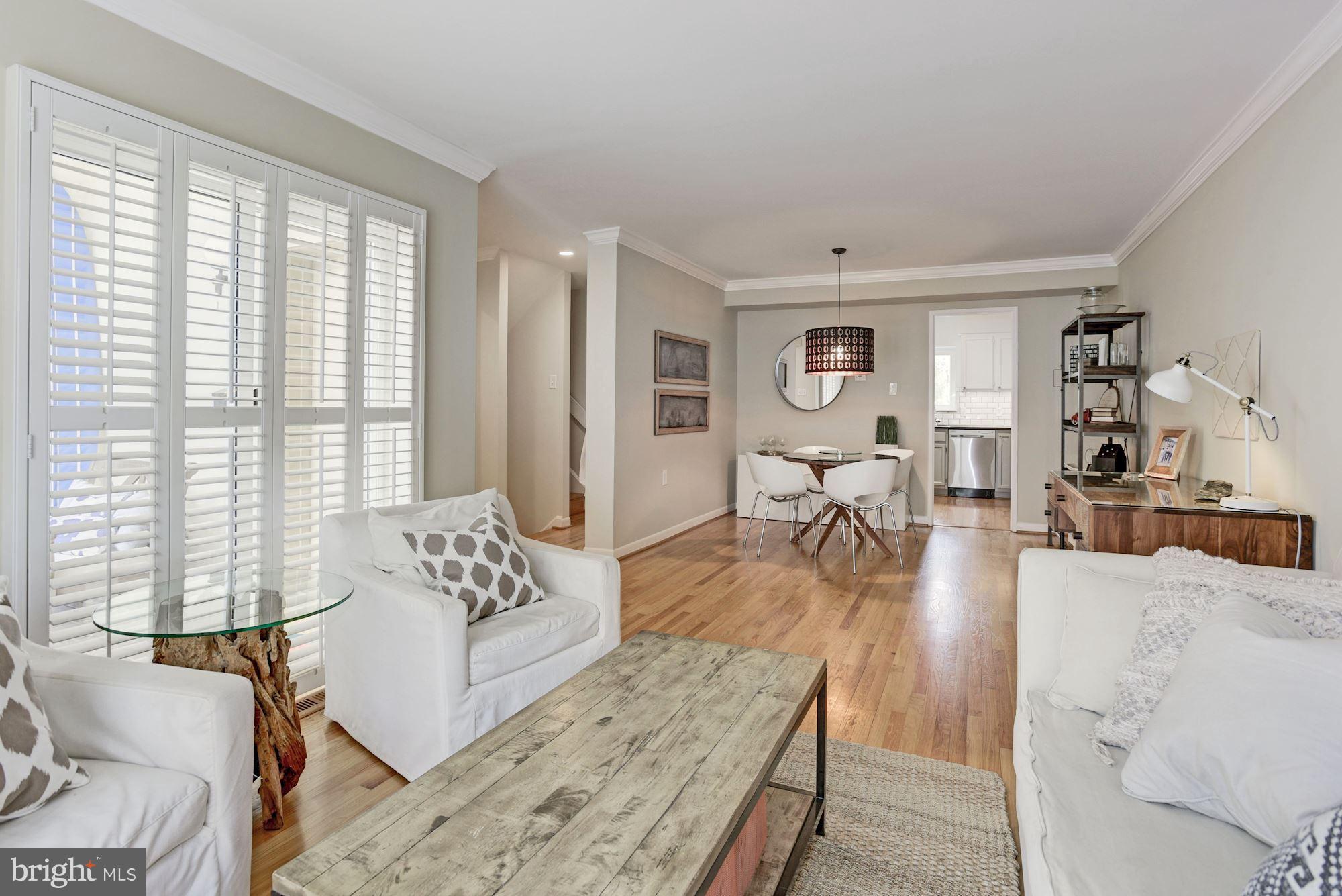 1511 Inlet Court Reston, VA 20190 - Photo 6 of 30 Living Room into dining room - fresh and clean