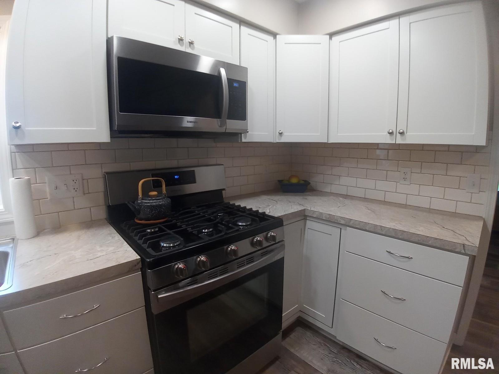 1129 North Daniel Springfield, IL 62702 - Photo 11 of 37