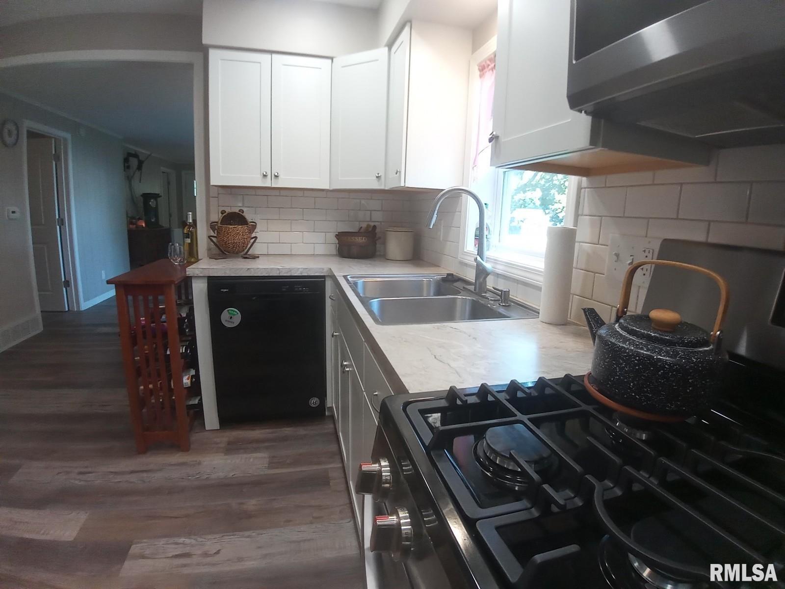 1129 North Daniel Springfield, IL 62702 - Photo 12 of 37