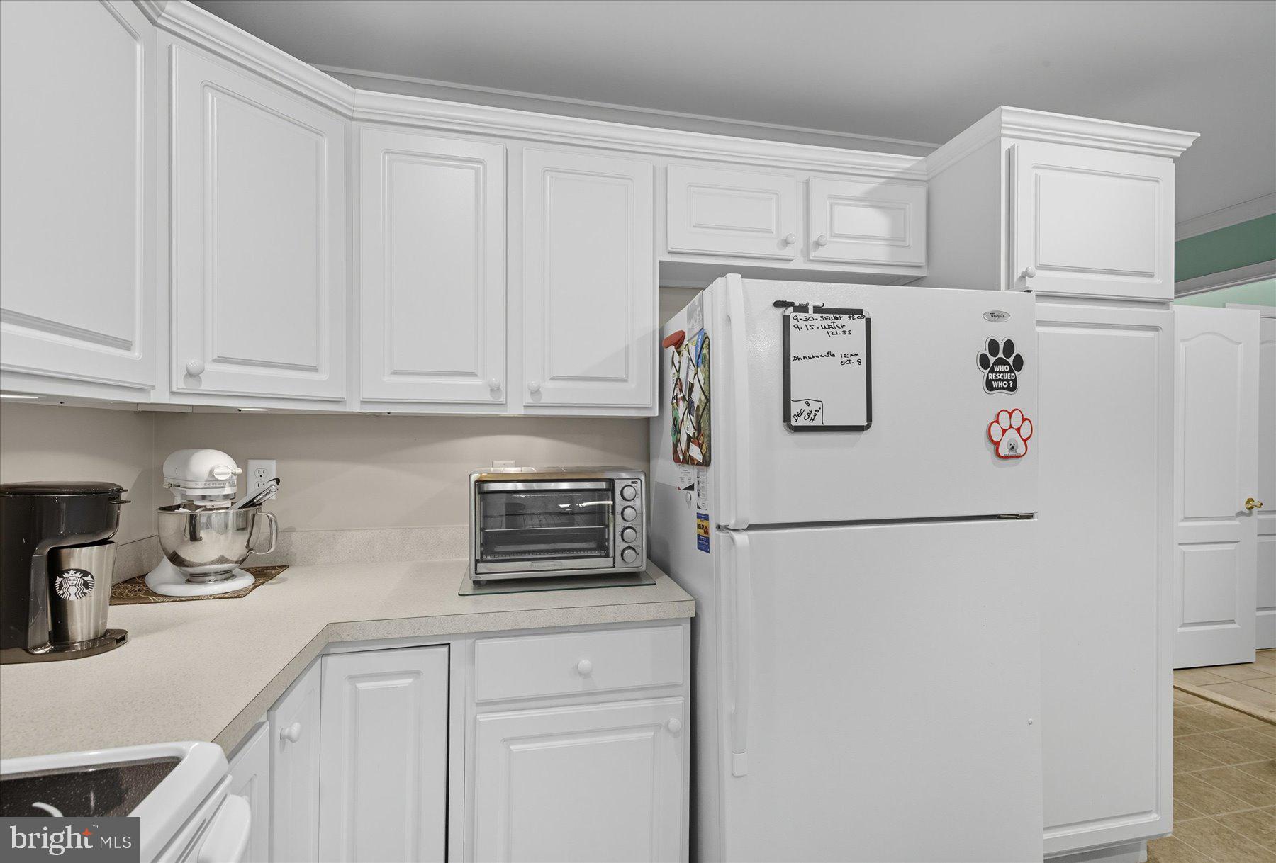 30413 Cedar Neck Road, Unit 206 Ocean View, DE 19970 - Photo 14 of 65 Kitchen