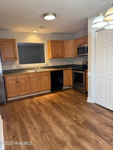 $1,600 | 1508 Pine Brook Court, Unit B, Greenville, NC 27858