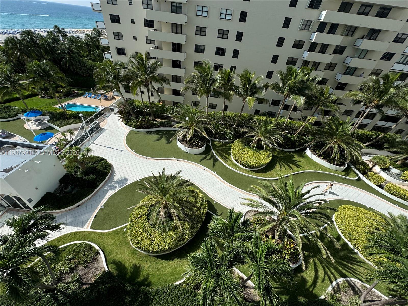 100 Lincoln Road, Unit 836 Miami Beach, FL 33139 - Photo 17 of 47 Garden view