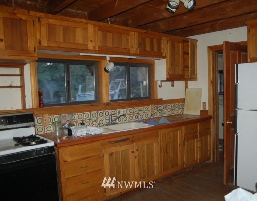 880 Swan Road Orcas Island, WA 98245 - Photo 11 of 18 Gallery Image 11