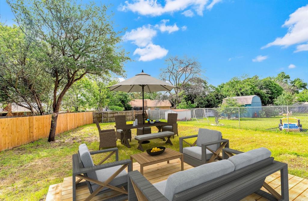 7209 West Cleburne Rd  