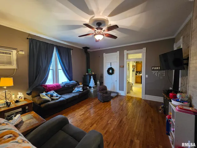 $275,000 | 500 East Park Street, Camp Point, IL 62320