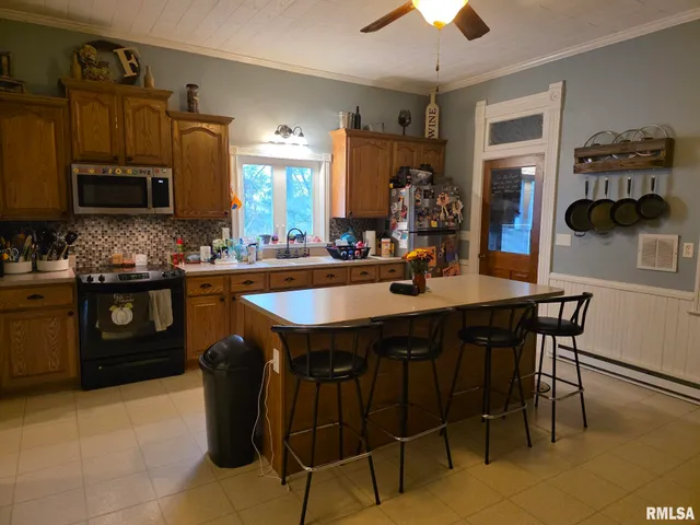 $275,000 | 500 East Park Street, Camp Point, IL 62320