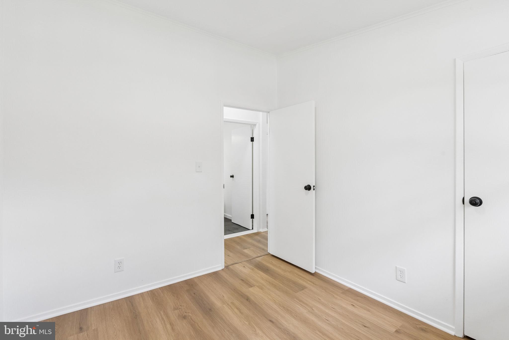 4748 Old Court Road Baltimore, MD 21208 - Photo 17 of 37