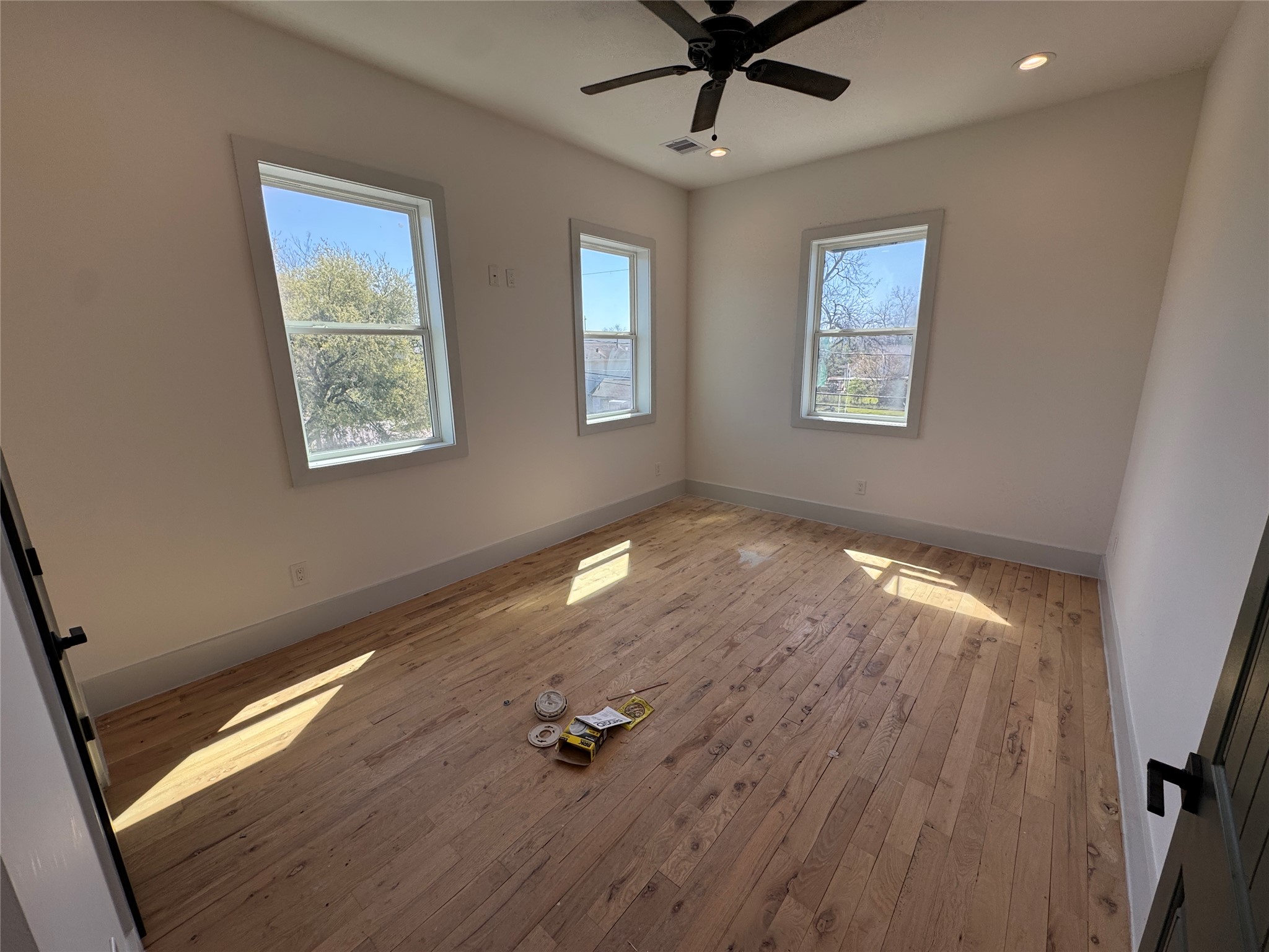 505 East 40th Street Houston, TX 77022 - Photo 11 of 17