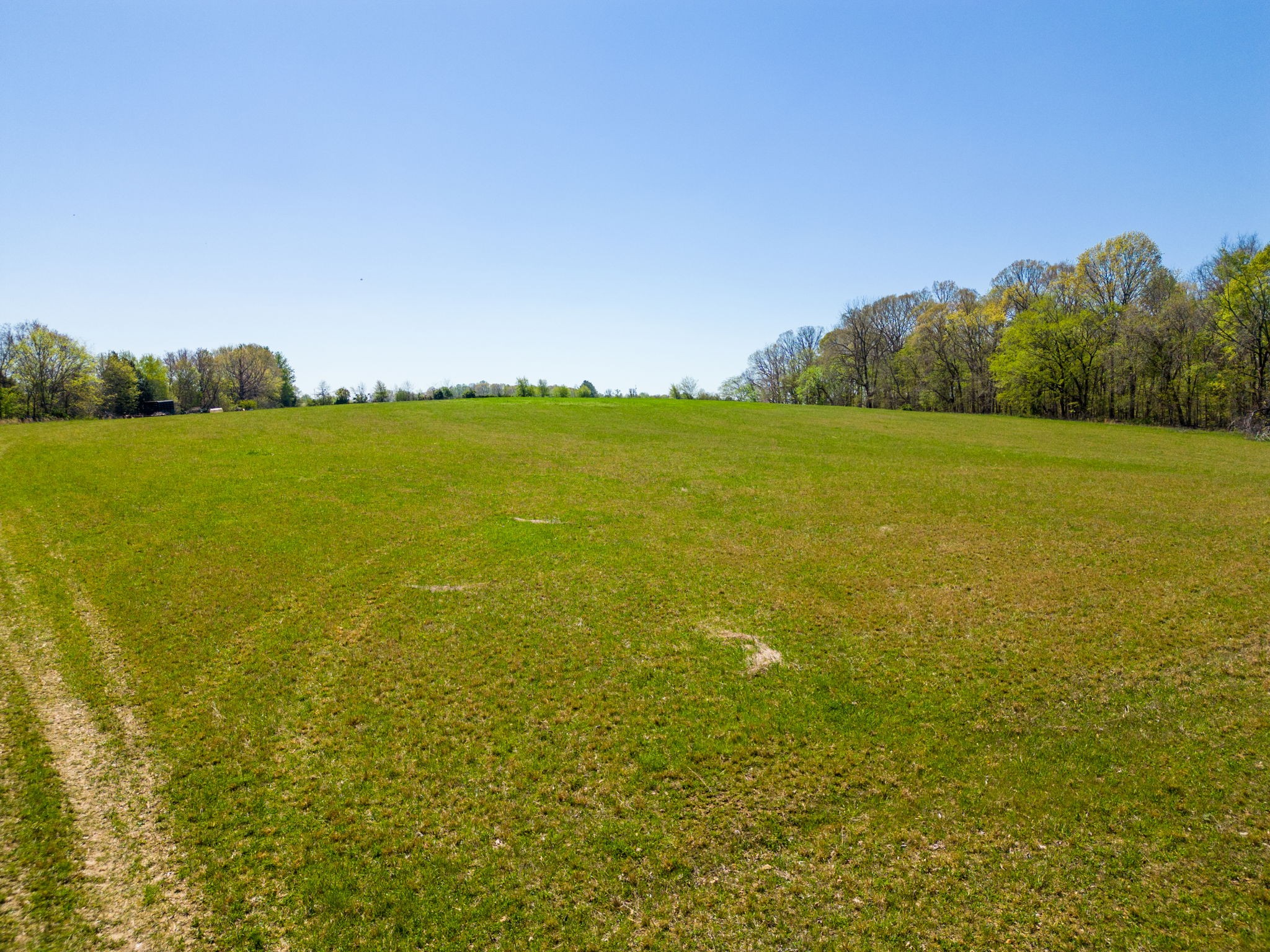 9139 Owens Chapel Road Springfield, TN 37172 - Photo 7 of 29 a view of an ocean from a mountain