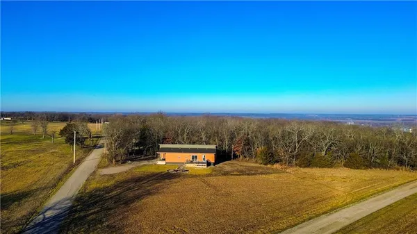$290,000 | 85 Birdie Lane, Mound City, KS 66056
