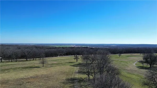 $290,000 | 85 Birdie Lane, Mound City, KS 66056