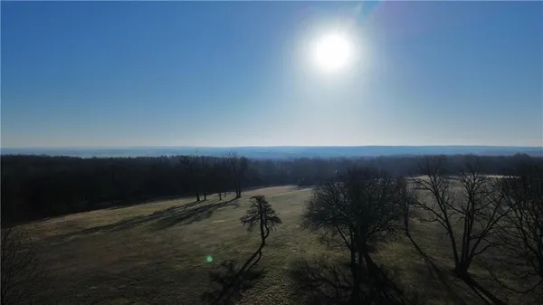 $290,000 | 85 Birdie Lane, Mound City, KS 66056