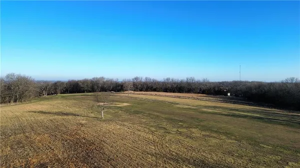 $290,000 | 85 Birdie Lane, Mound City, KS 66056