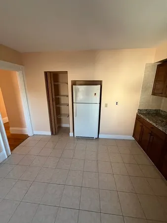 $2,600 | 71 Cherry Street, Unit 2, Newton, MA 02465