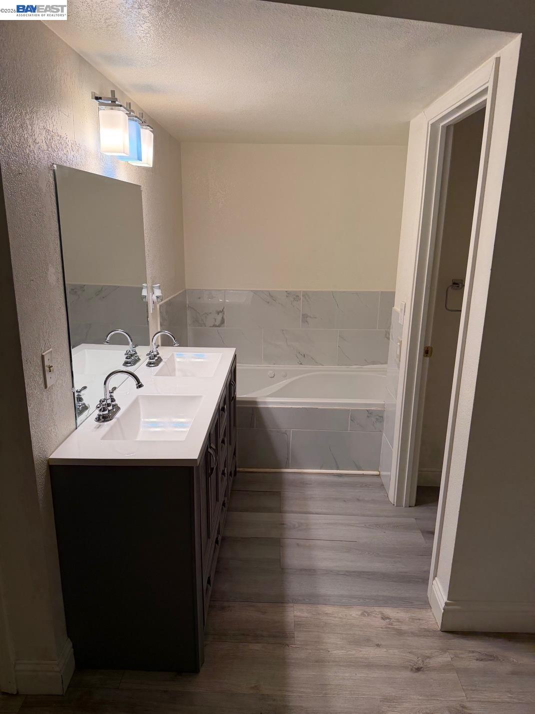2113 Pyrenees Avenue Stockton, CA 95210 - Photo 20 of 26 Double sinks
