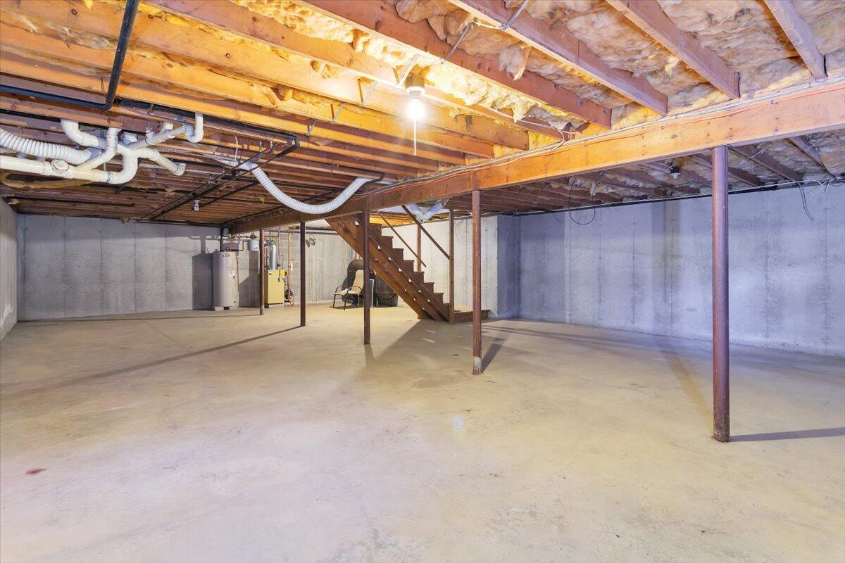 12 Dover Road Yarmouth Port, MA 02675 - Photo 24 of 34 35-12Dov-135