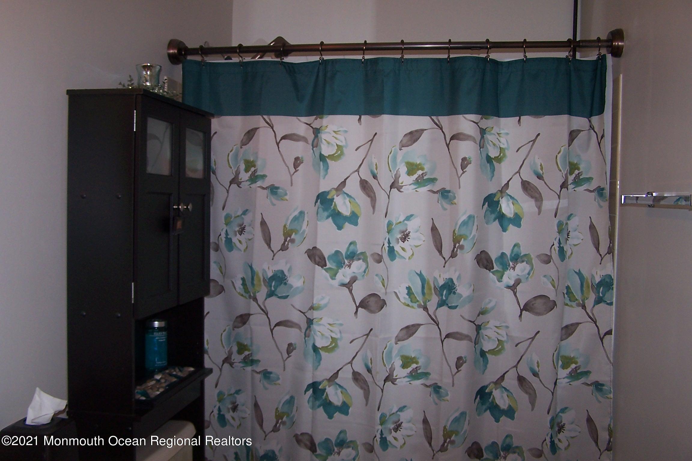 7 A Mill Road Whiting, NJ 08759 - Photo 14 of 38 a view of walk in closet