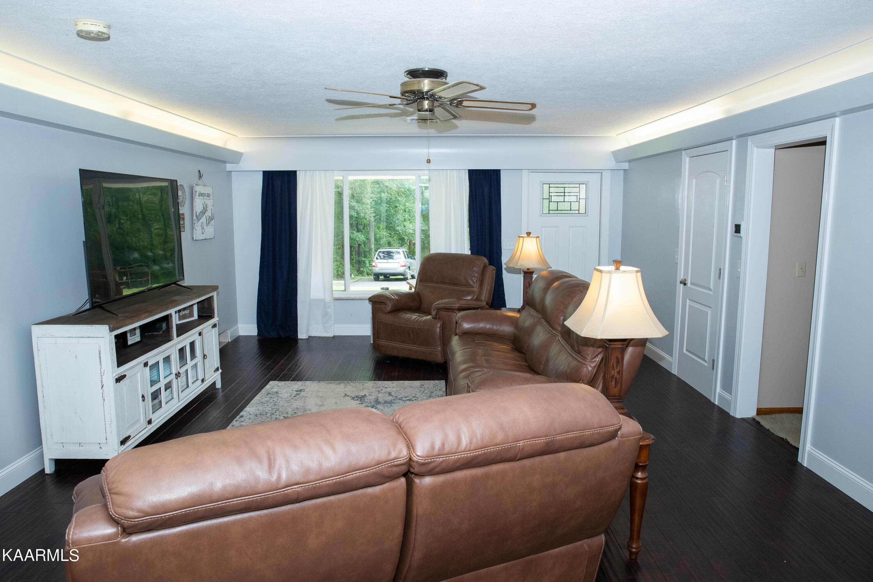 1023 Whites School Road Sevierville, TN 37876 - Photo 8 of 23 8D8B67CA-EB35-4BAF-81EE-898CFB3429CB