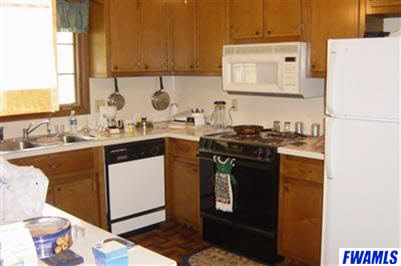 7238 Lower Huntington Road Fort Wayne, IN 46809 - Photo 5 of 8