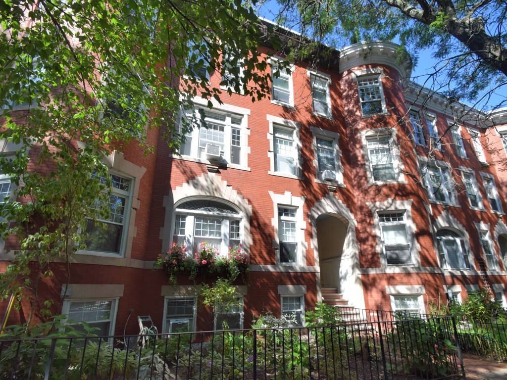 17 Strathmore Road, Unit 1 Brookline, MA 02445 - Photo 1 of 19 front view of a building