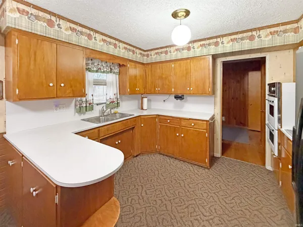 $249,900 | 1706 East Walnut Street, Frankfort, IN 46041