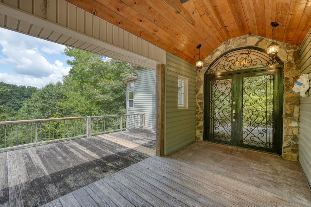 1048 Hawks Claw Road Morganton, GA 30560 - Photo 9 of 58