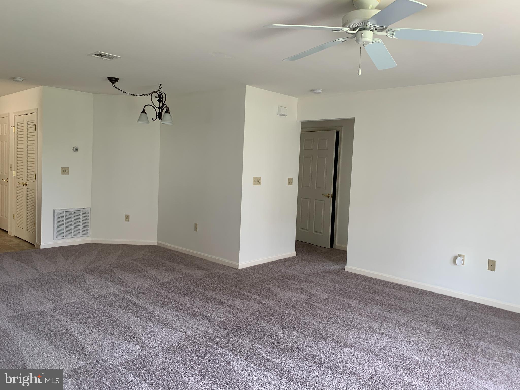 138 Sparrow Road Hummelstown, PA 17036 - Photo 3 of 22 Entering living room