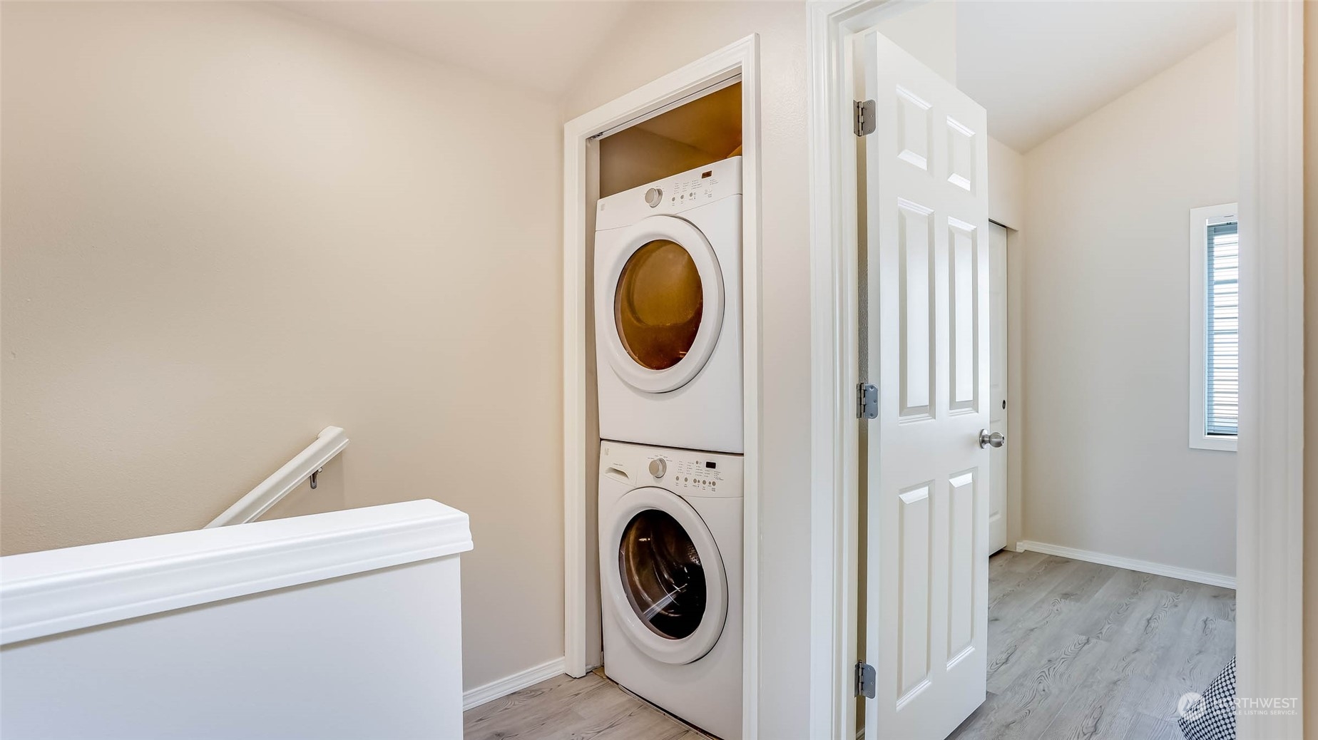 1002 North 105th Street, Unit B Seattle, WA 98133 - Photo 21 of 26