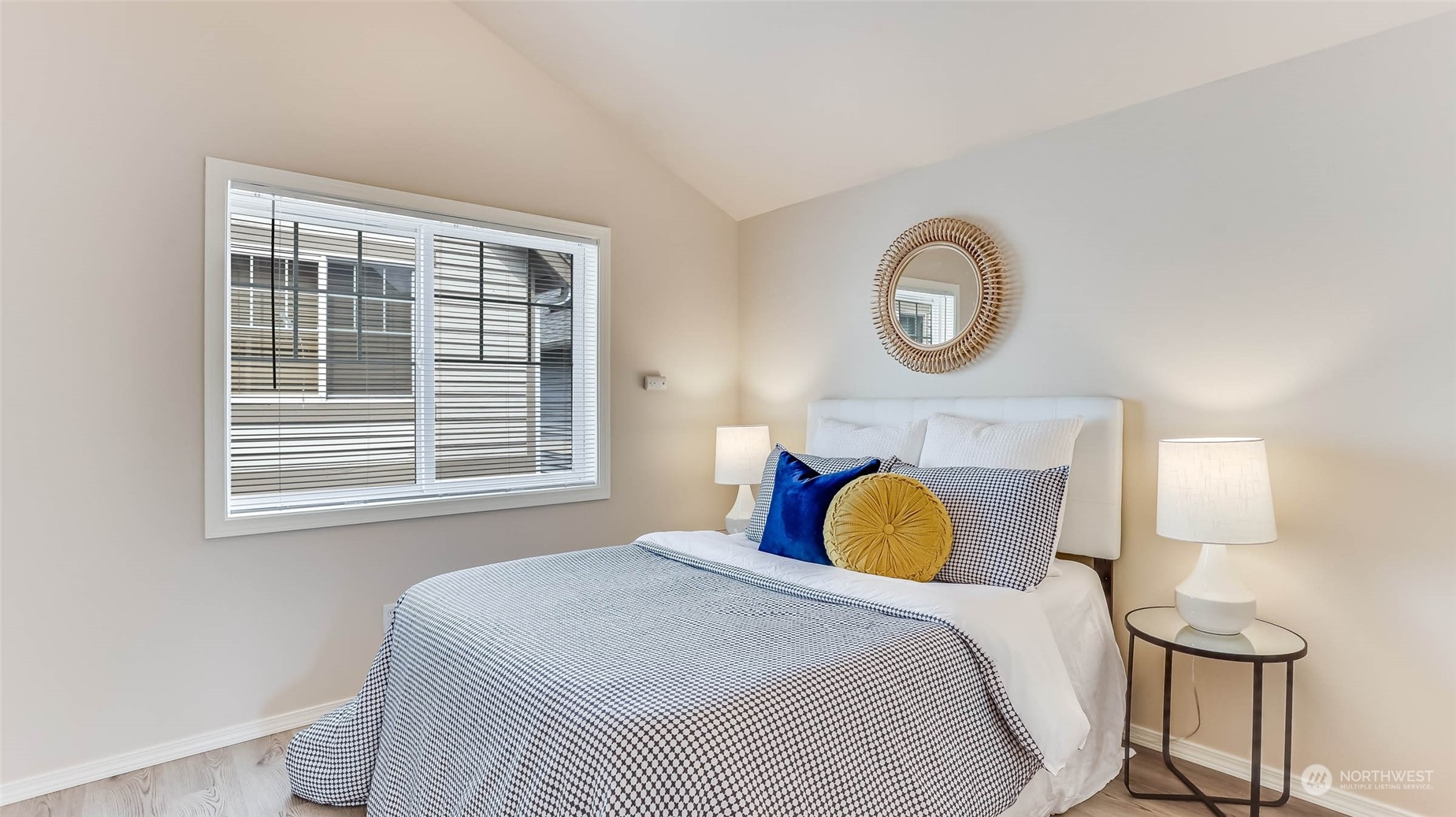 1002 North 105th Street, Unit B Seattle, WA 98133 - Photo 22 of 26