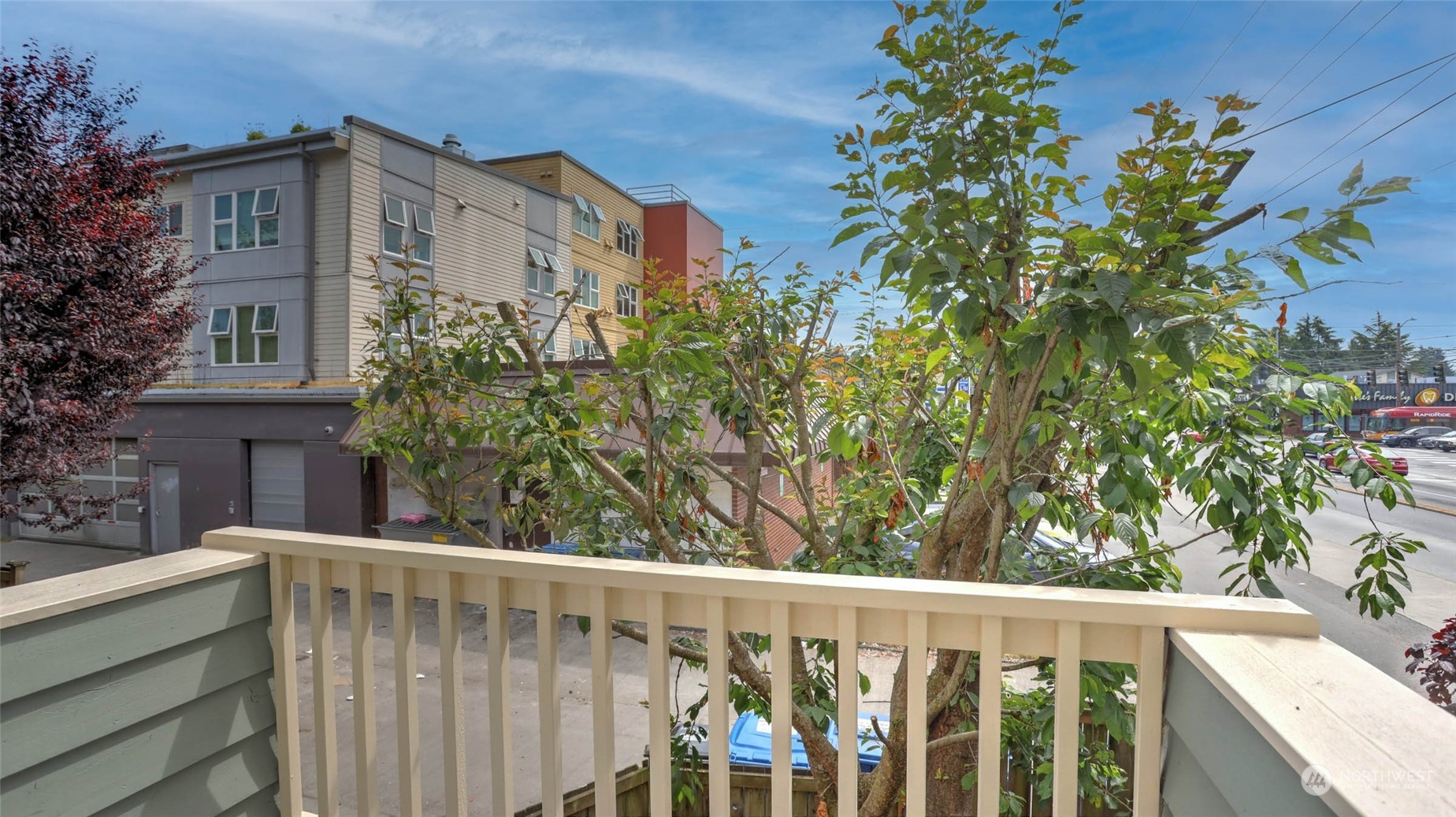 1002 North 105th Street, Unit B Seattle, WA 98133 - Photo 25 of 26