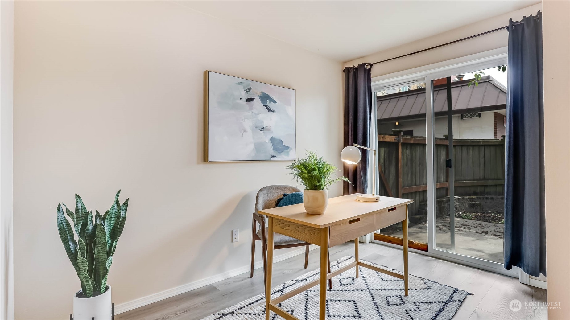 1002 North 105th Street, Unit B Seattle, WA 98133 - Photo 7 of 26