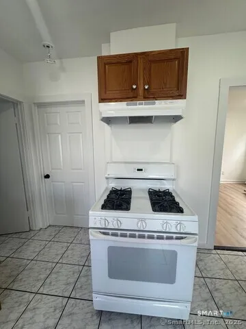 $1,750 | 142 Cowles Street, Bridgeport, CT 06607