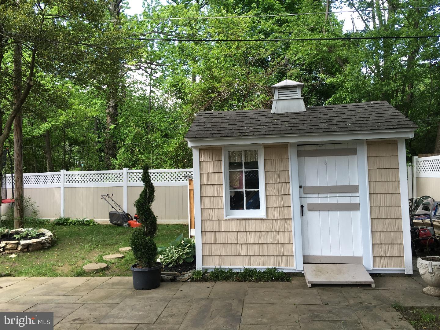 90 Maple Road Huntingdon Valley, PA 19006 - Photo 24 of 25