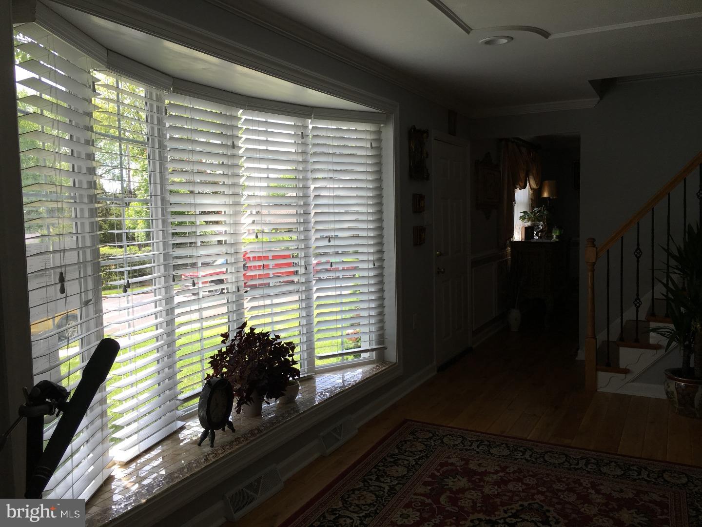 90 Maple Road Huntingdon Valley, PA 19006 - Photo 8 of 25