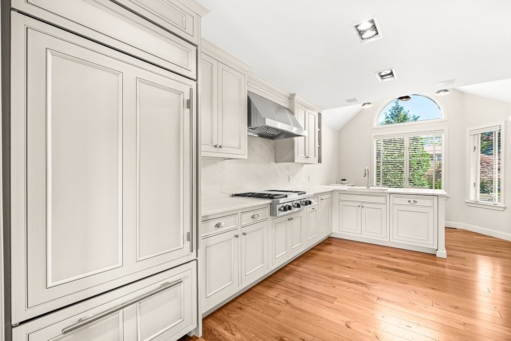 7 Wainwright Road, Unit 113 Winchester, MA 01890 - Photo 15 of 42